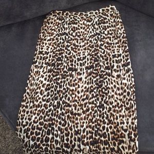 High wasted leopard midi skirt